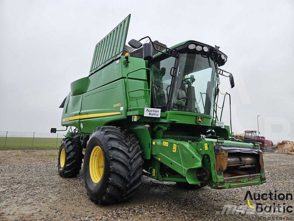 John Deere S 690 i Mietitrebbiatrici