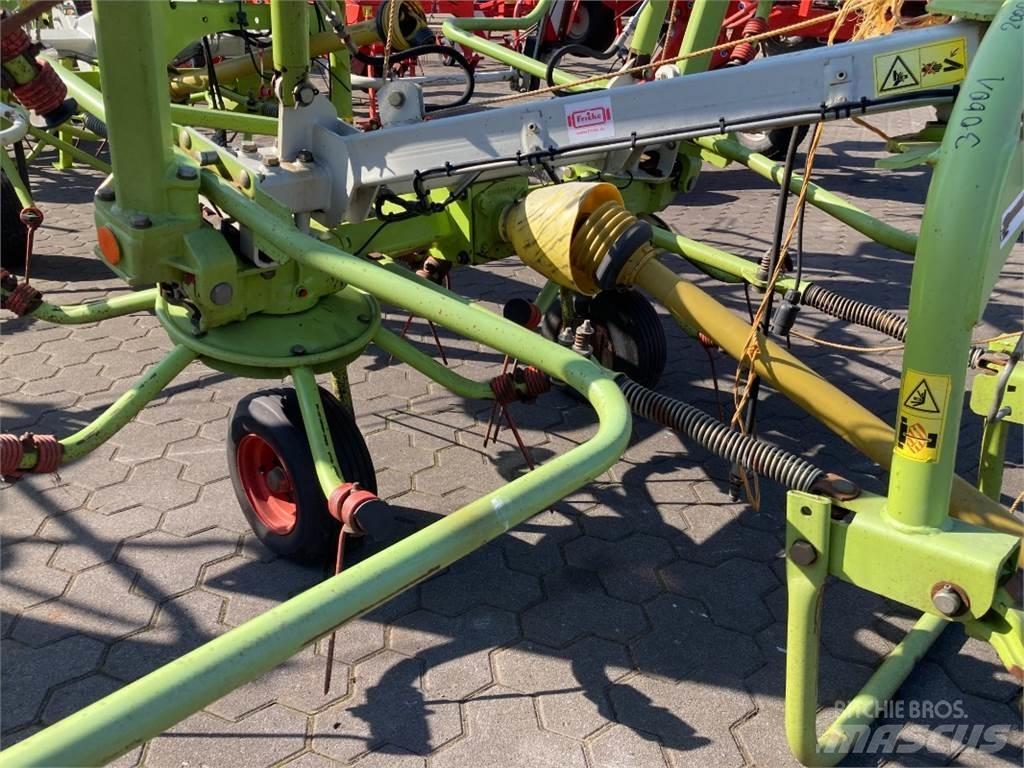 CLAAS Volto 670 Ranghinatori