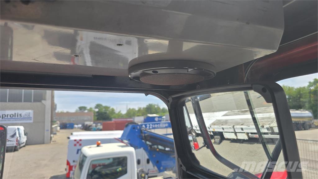 MOL YM225 Trattori portuali