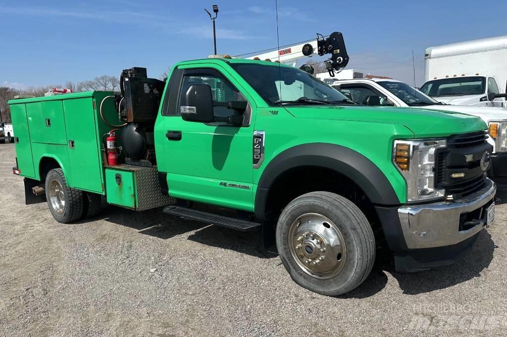 Ford F 450 XL SD Cisterna