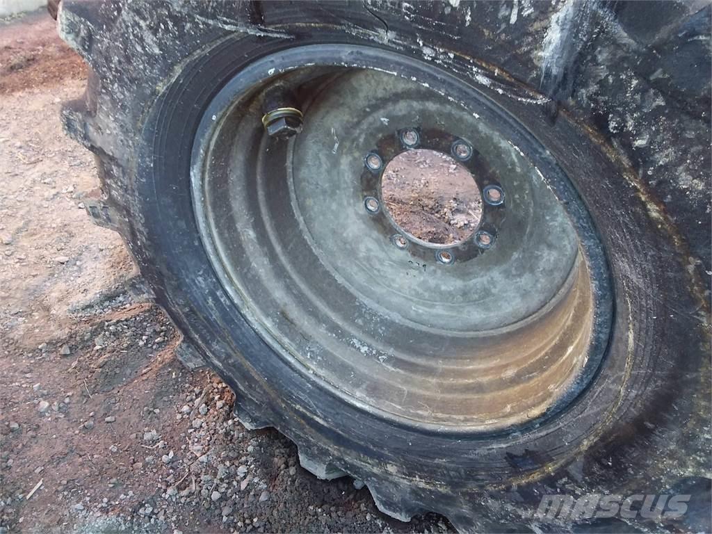  Okänt Sampo 20x28 Pneumatici, ruote e cerchioni