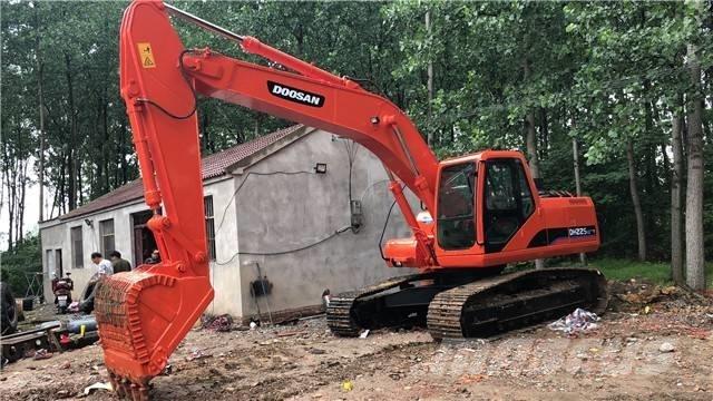 Doosan DH225LC-7 Escavatori cingolati