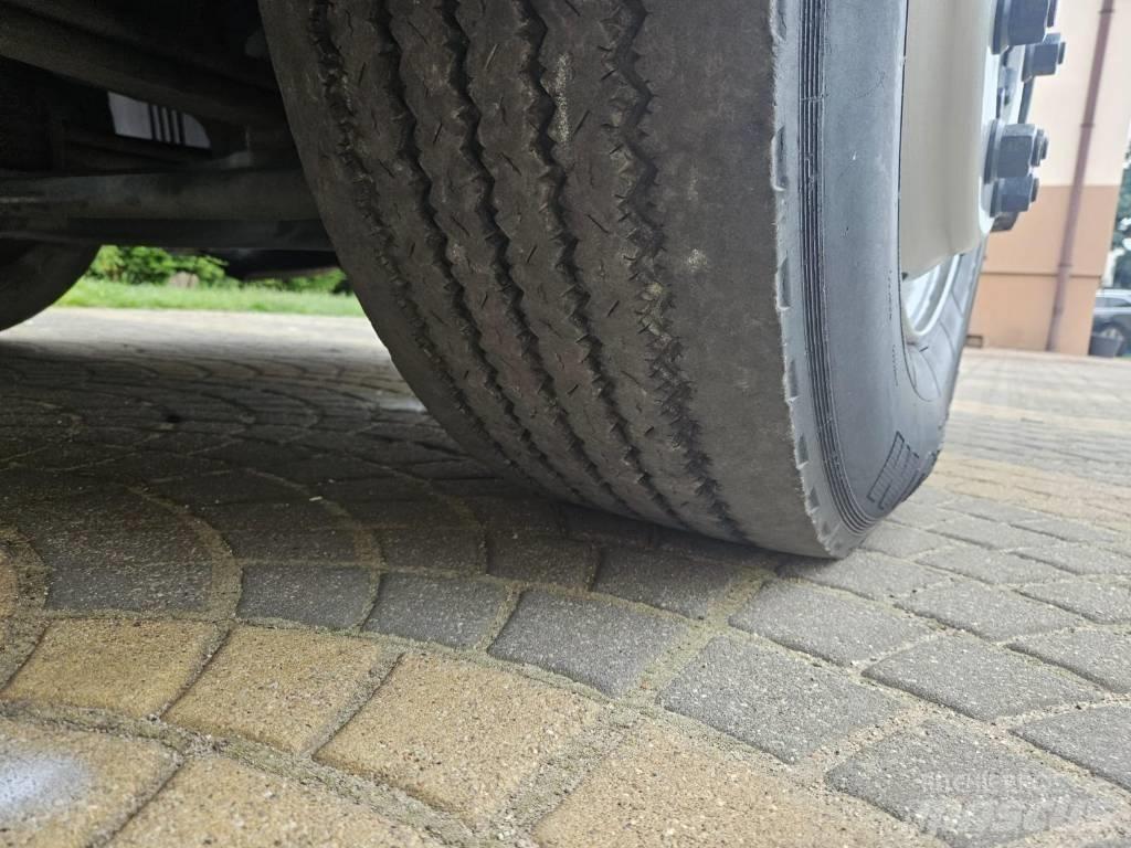 Scania 124 L 420 Motrici e Trattori Stradali