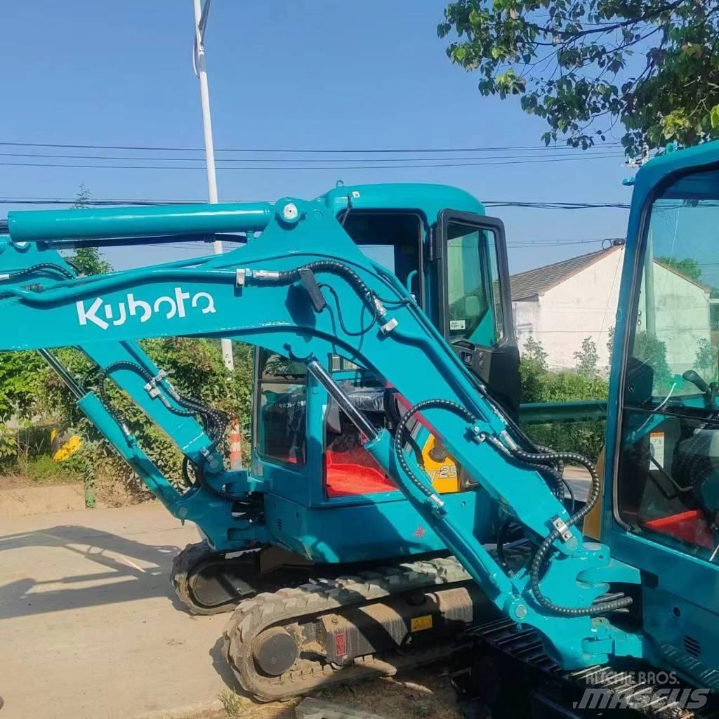 Kubota U 25 Miniescavatori