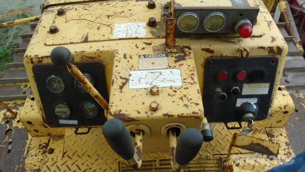 Komatsu D 68 E-1 Dozer cingolati