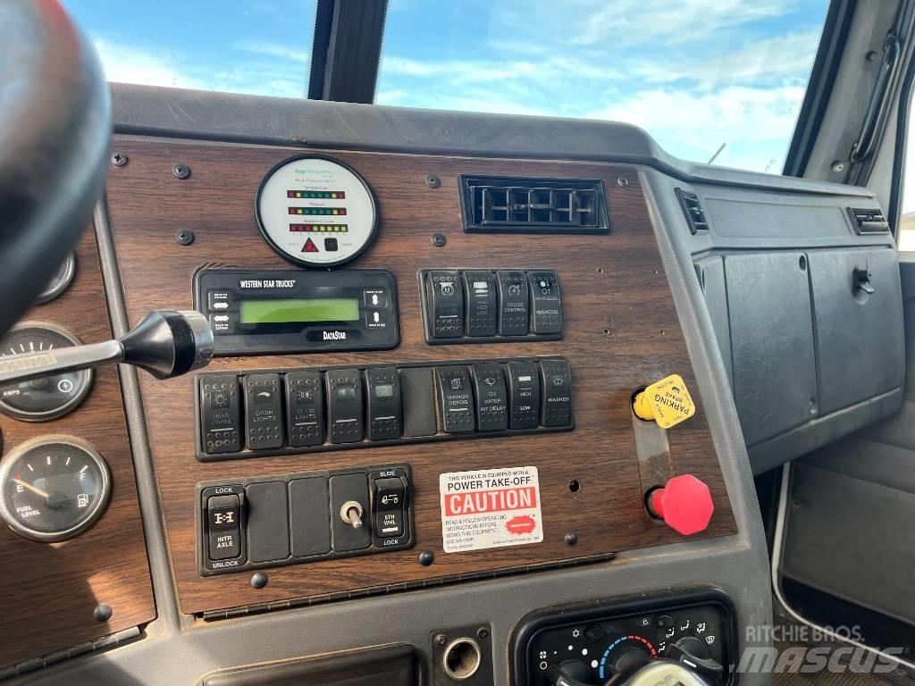 Western Star 4900 Gru cingolate
