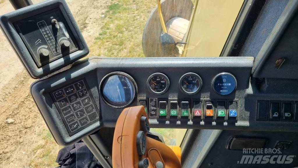 New Holland TC 56 Mietitrebbiatrici