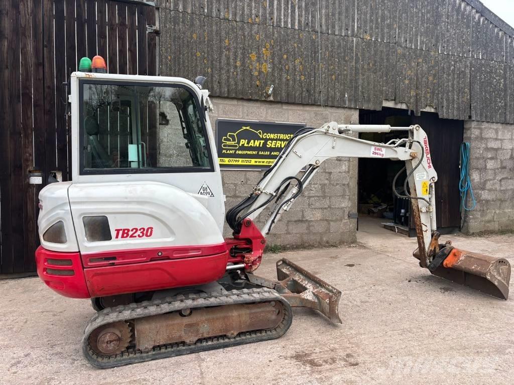 Takeuchi TB 230 Miniescavatori
