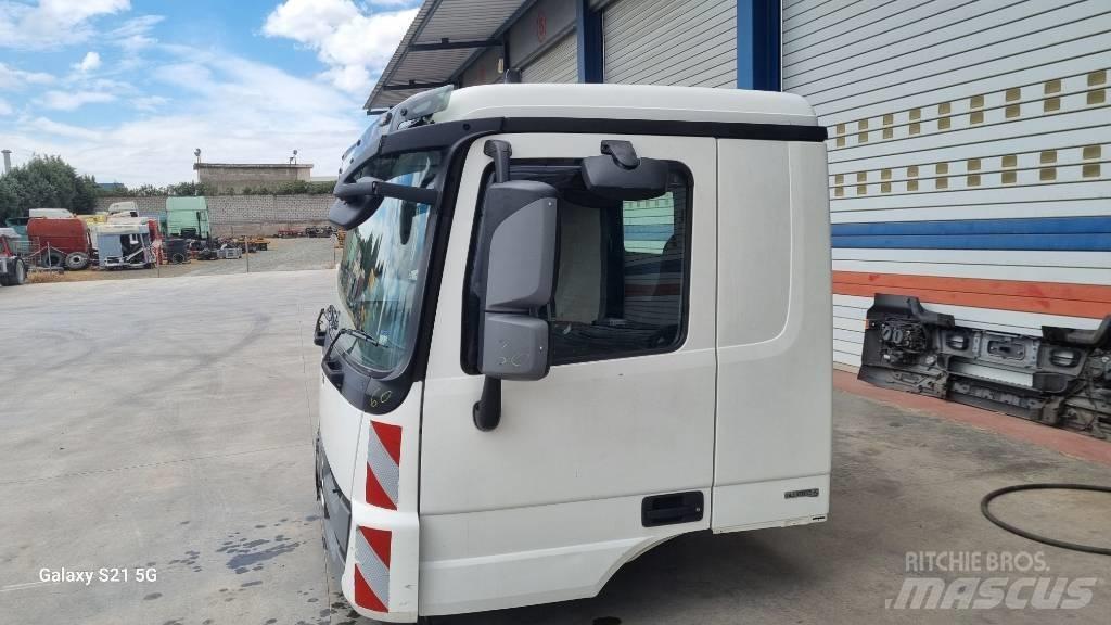Mercedes-Benz CABIN Cabine e interni