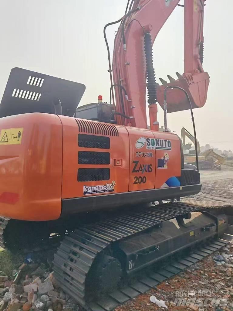 Hitachi 200-3 Escavatori cingolati