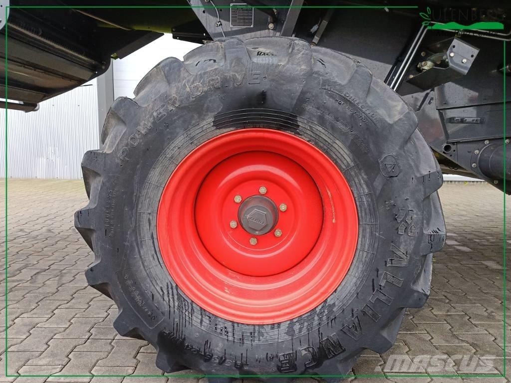 CLAAS Tucano 420 Mietitrebbiatrici