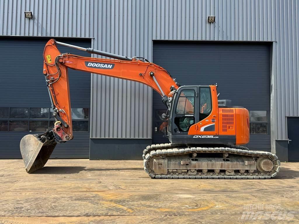 Doosan DX235LCR-5 Escavatori cingolati