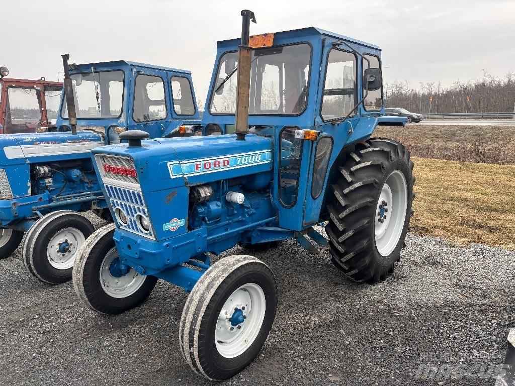Ford 7000 Trattori