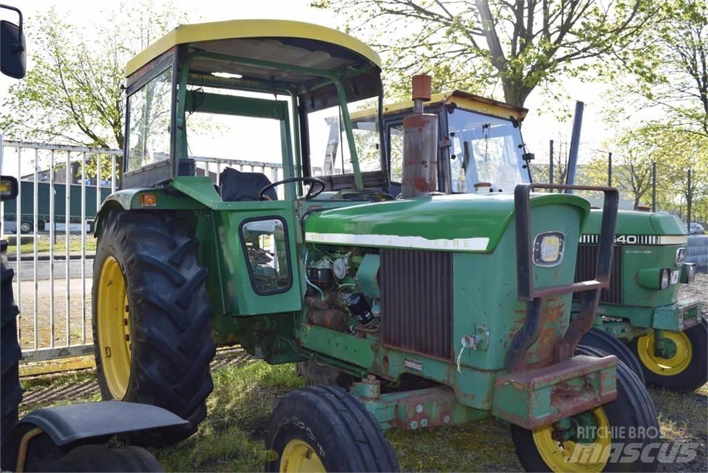 John Deere 2130 Trattori
