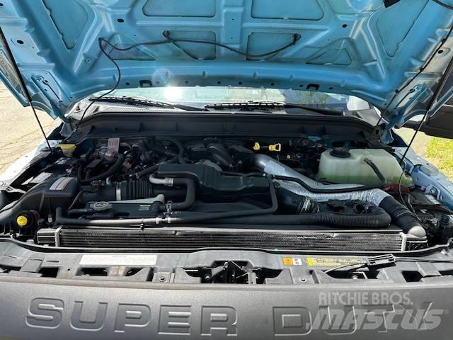 Ford F 550 SD Piattaforme autocarrate