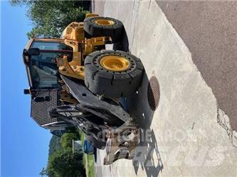 Volvo L90H Pale gommate