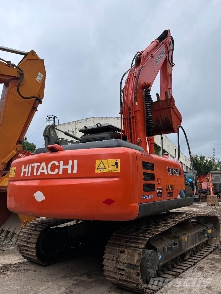 Hitachi ZX 200 Escavatori cingolati