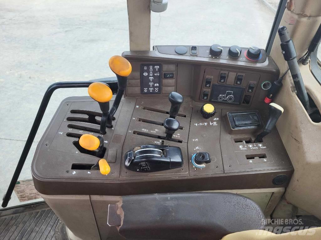 John Deere 6910 Trattori