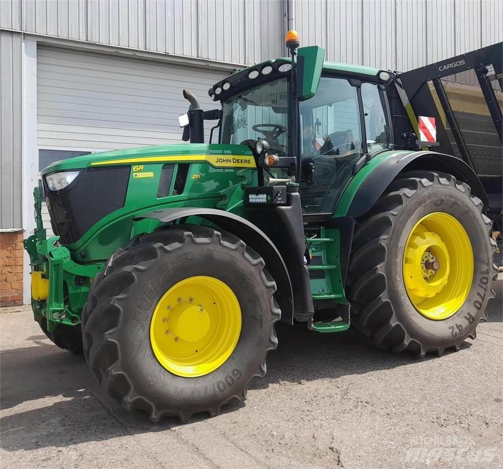 John Deere 6R 215 Trattori
