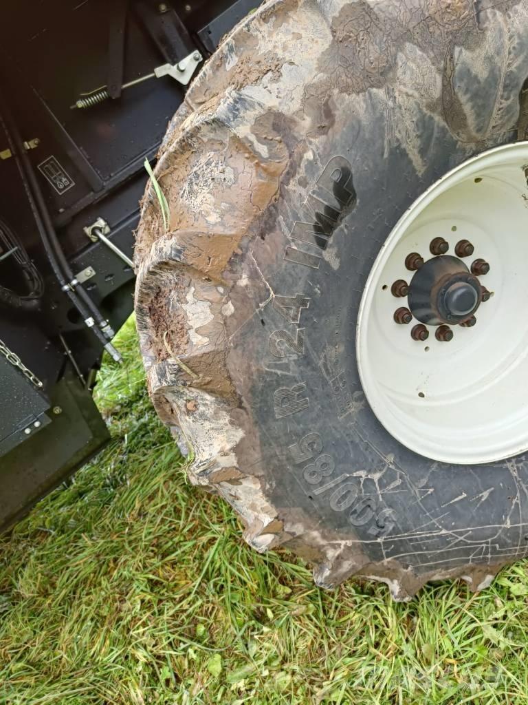 New Holland CX6.80 Mietitrebbiatrici