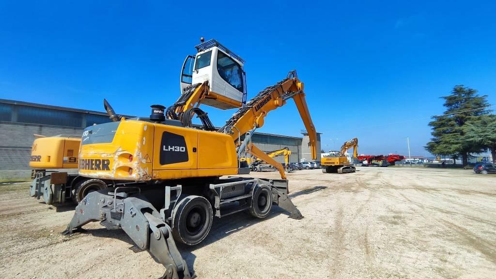 Liebherr LH 30 M Movimentazione rifiuti