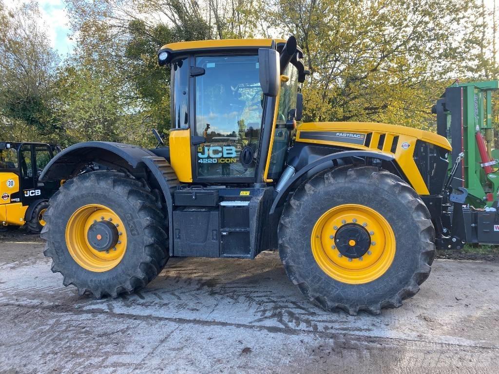 JCB Fastrac 4220 Trattori