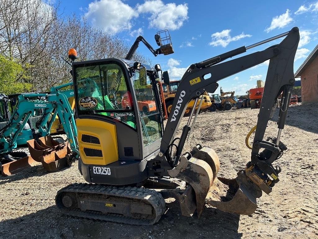 Volvo ECR 25 D Miniescavatori