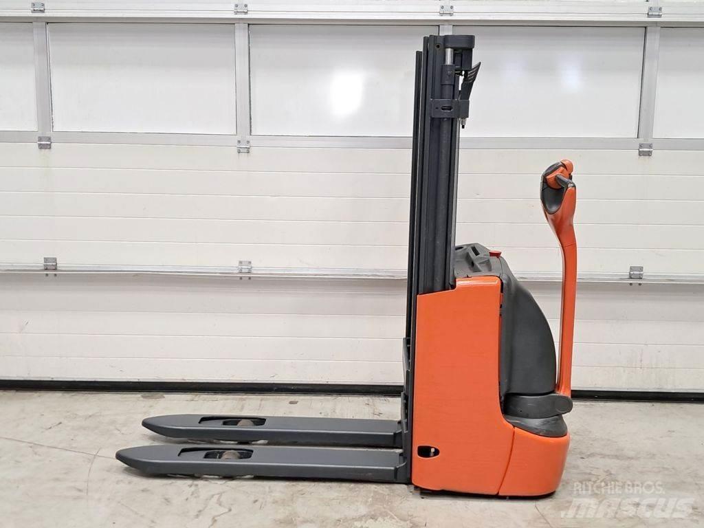 Linde L10B Transpallet uomo a terra