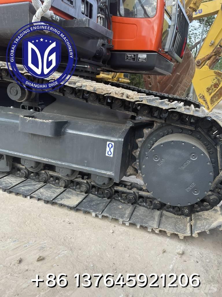 Doosan DX 225 LCA Escavatori cingolati