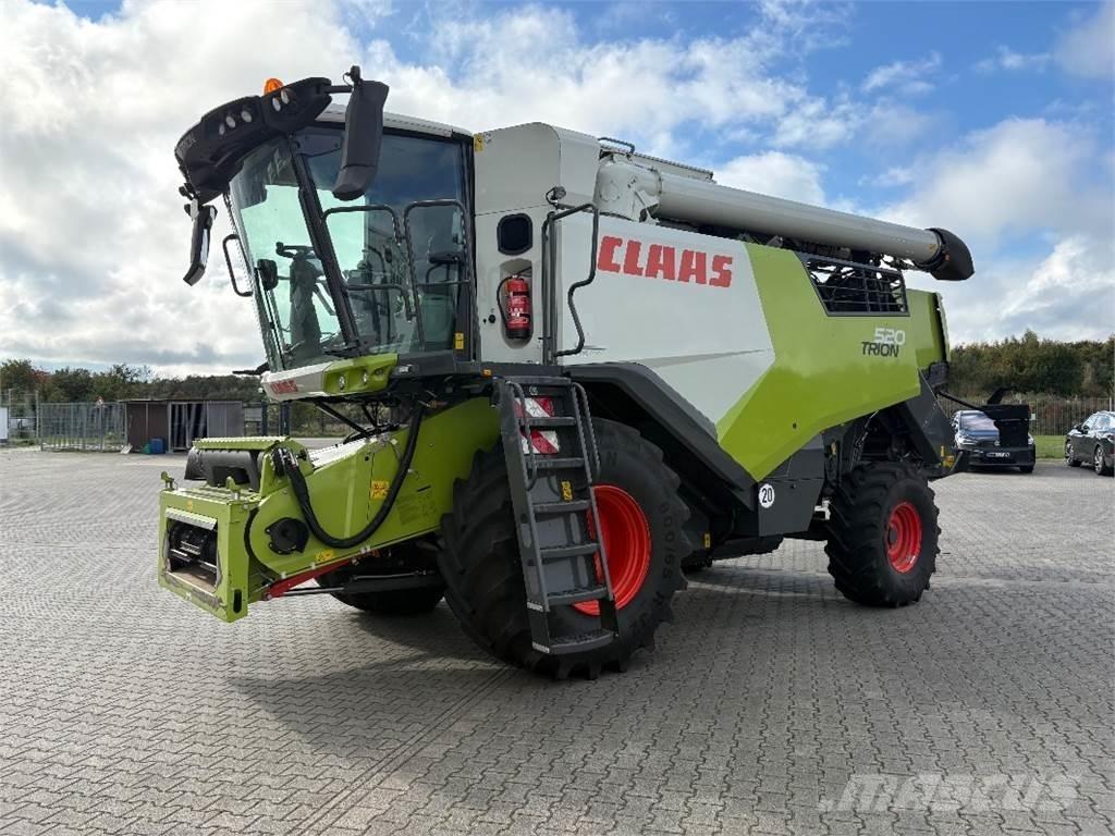 CLAAS TRION 520 Mietitrebbiatrici