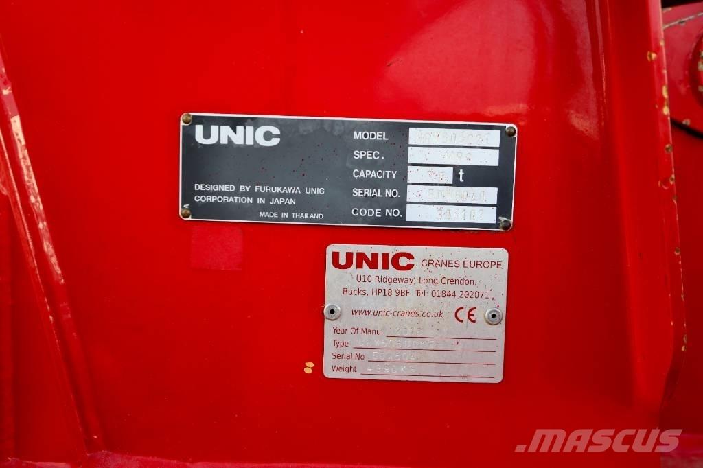 Unic URW-506 Mini gru