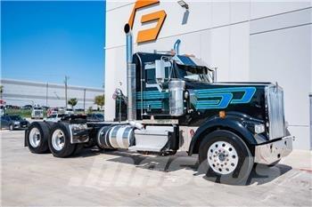 Kenworth W 900 Motrici e Trattori Stradali