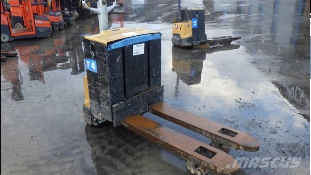 CAT NPP 20 N2E Transpallet manuale