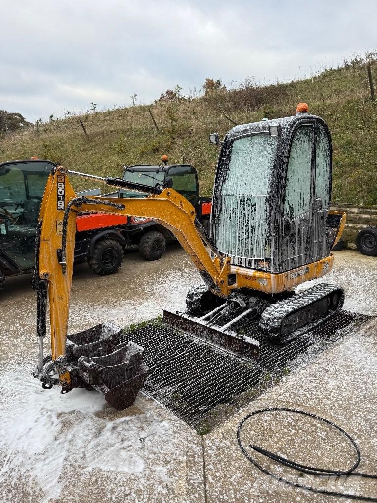 JCB 8018 CTS Miniescavatori
