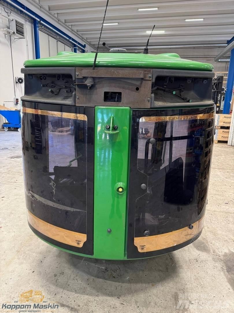 John Deere 1270E Cabine e interni