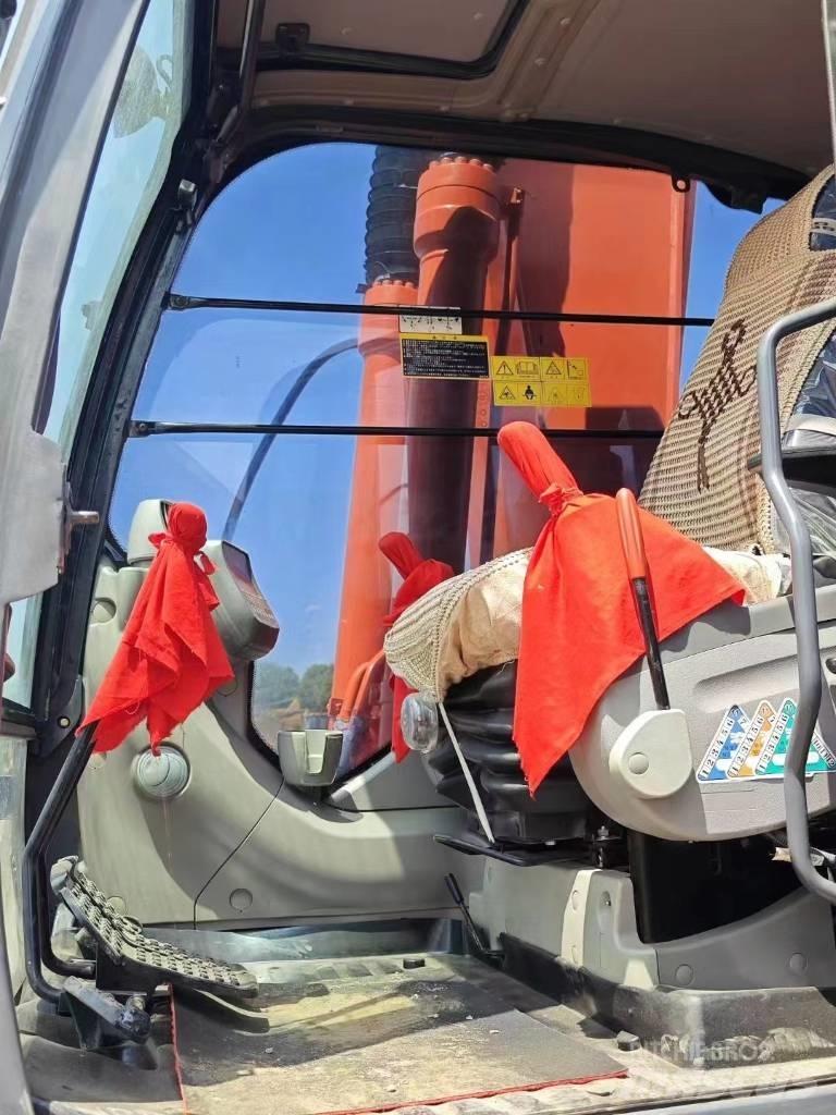 Hitachi ZX200 Escavatori cingolati
