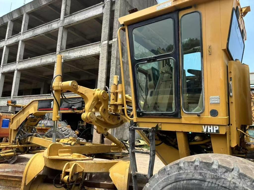 CAT 16h Motorgraders
