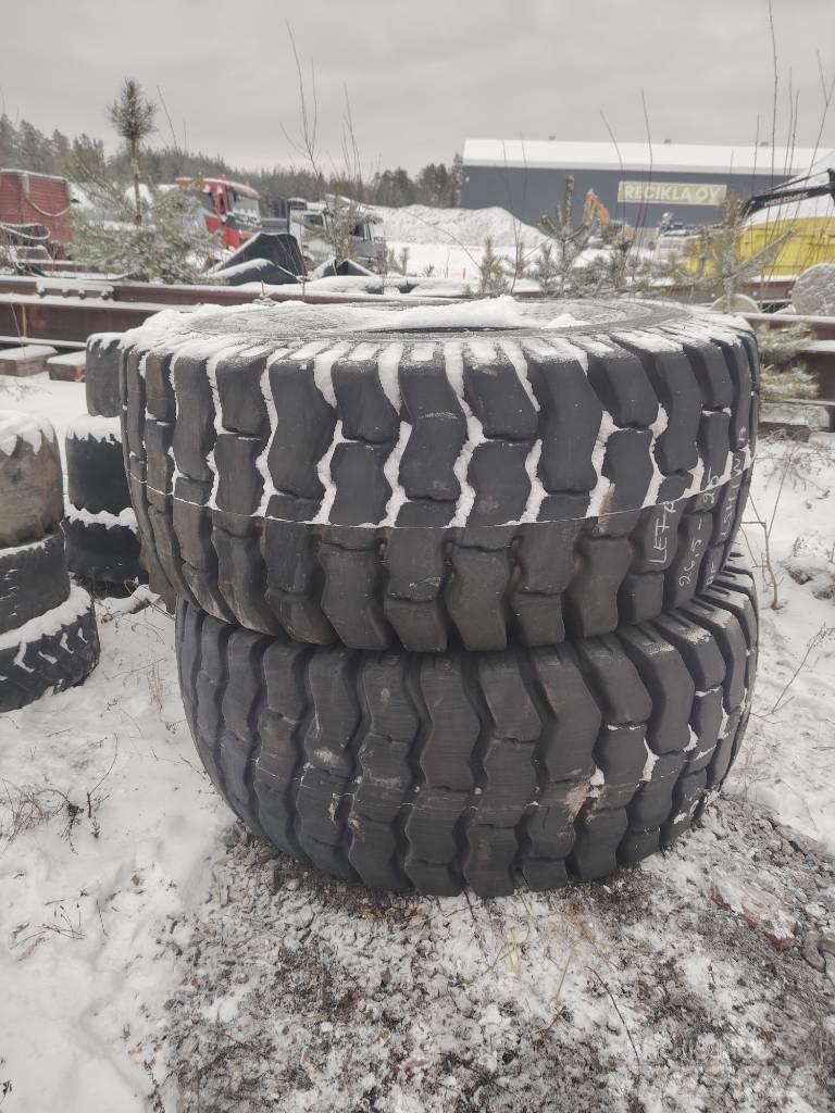Bridgestone 26.5-25 Pale gommate