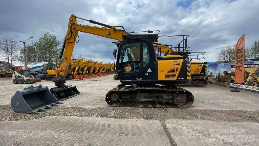 JCB JS 130 LC Escavatori cingolati