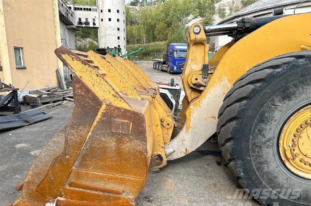 CAT 980 K Pale gommate