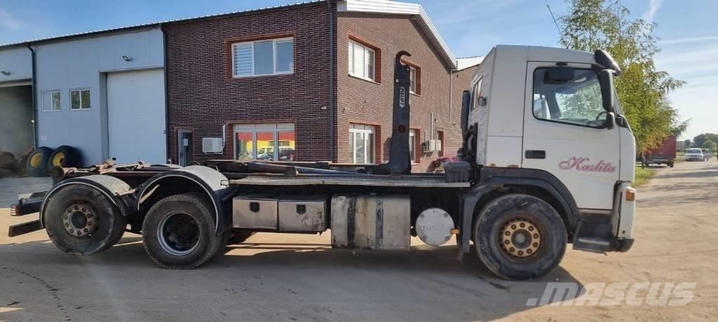 Volvo FM 12 Camion con gancio di sollevamento