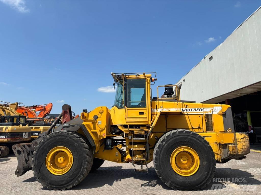 Volvo L 180 C Pale gommate
