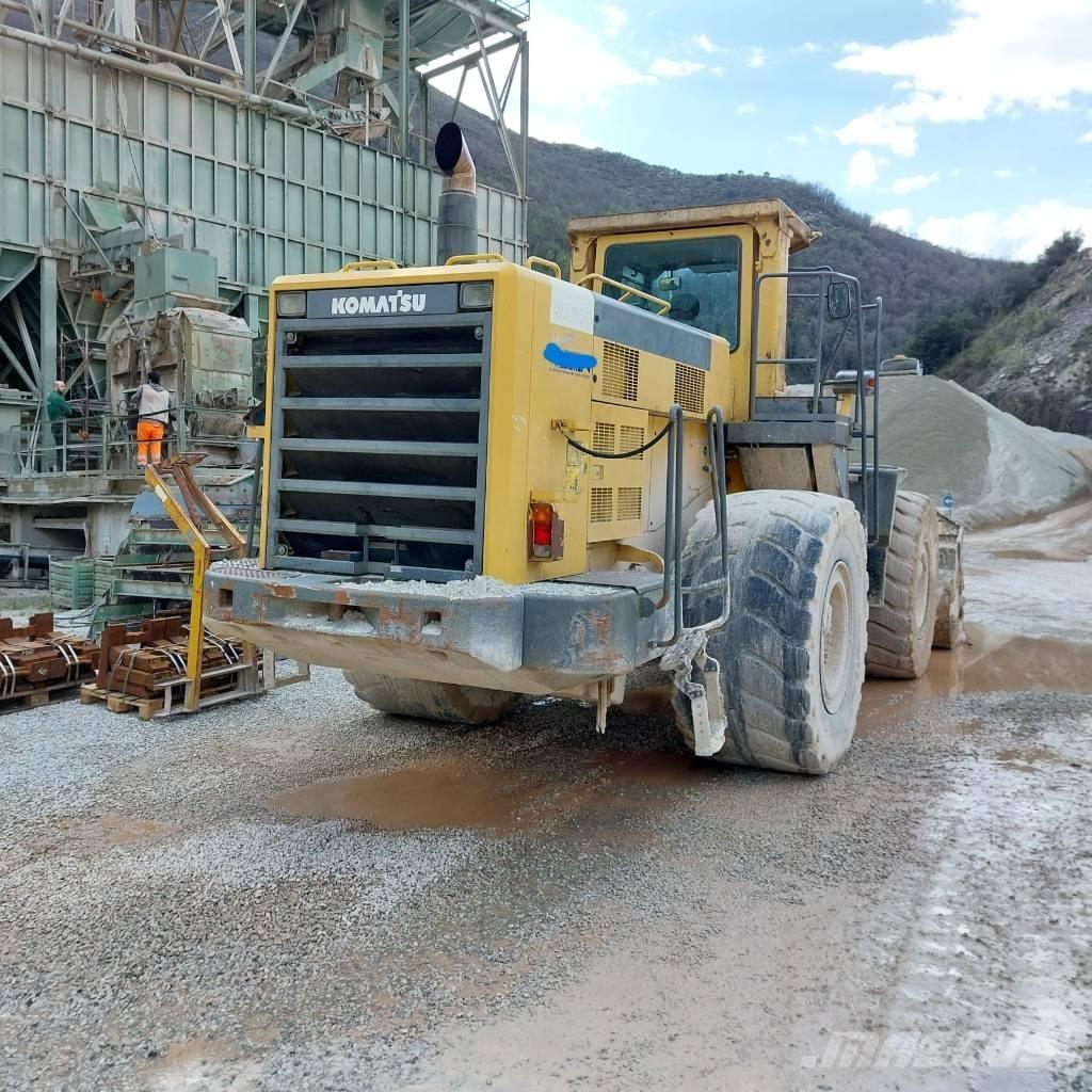 Komatsu WA 600-3 Pale gommate