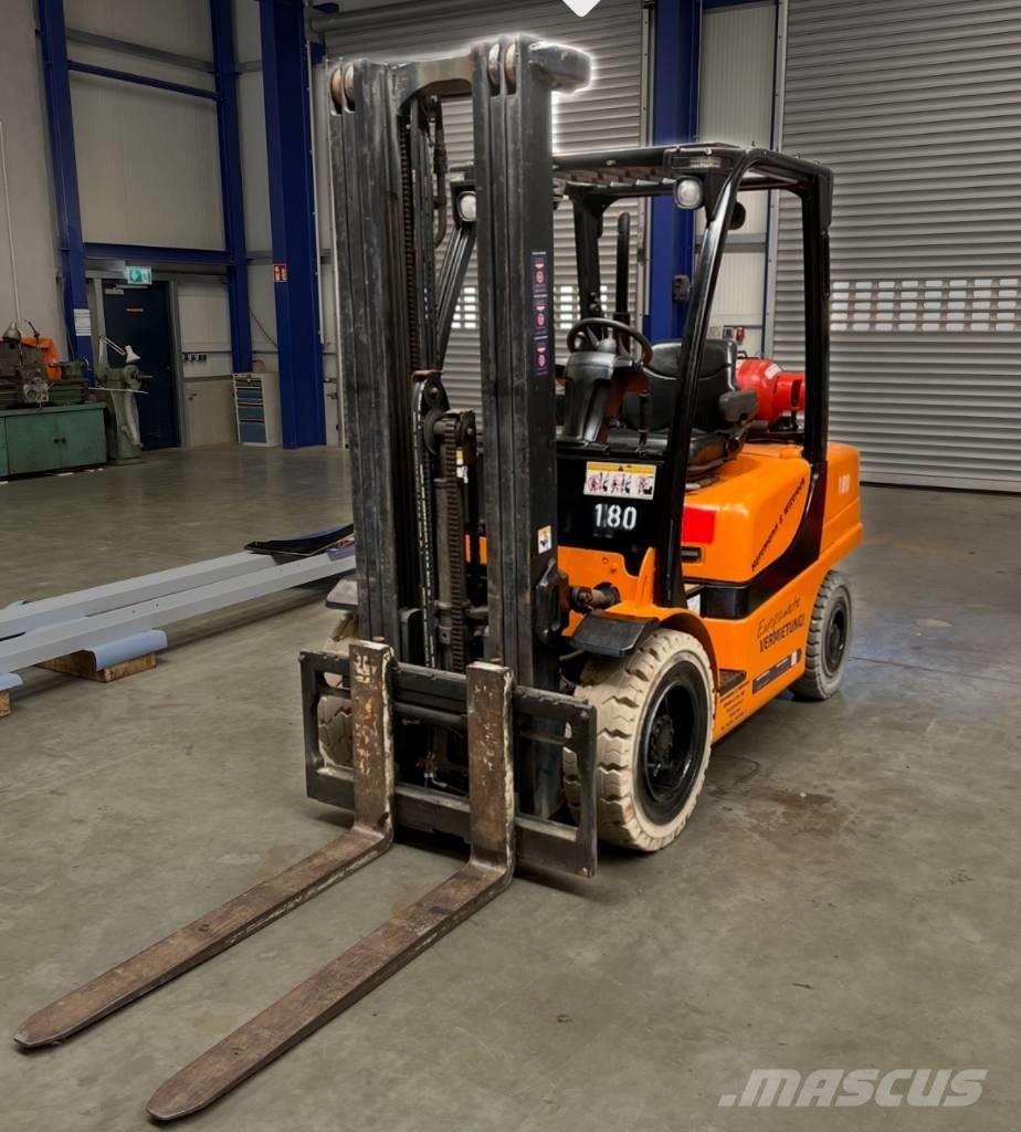 Yale GLP 35 VX Carrelli elevatori GPL