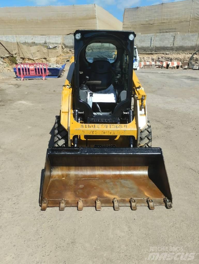 CAT 226 D Mini Pale Gommate