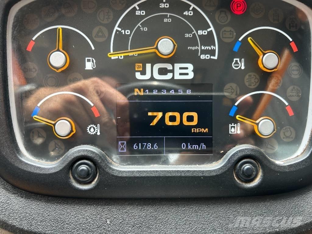 JCB 435S Pale gommate