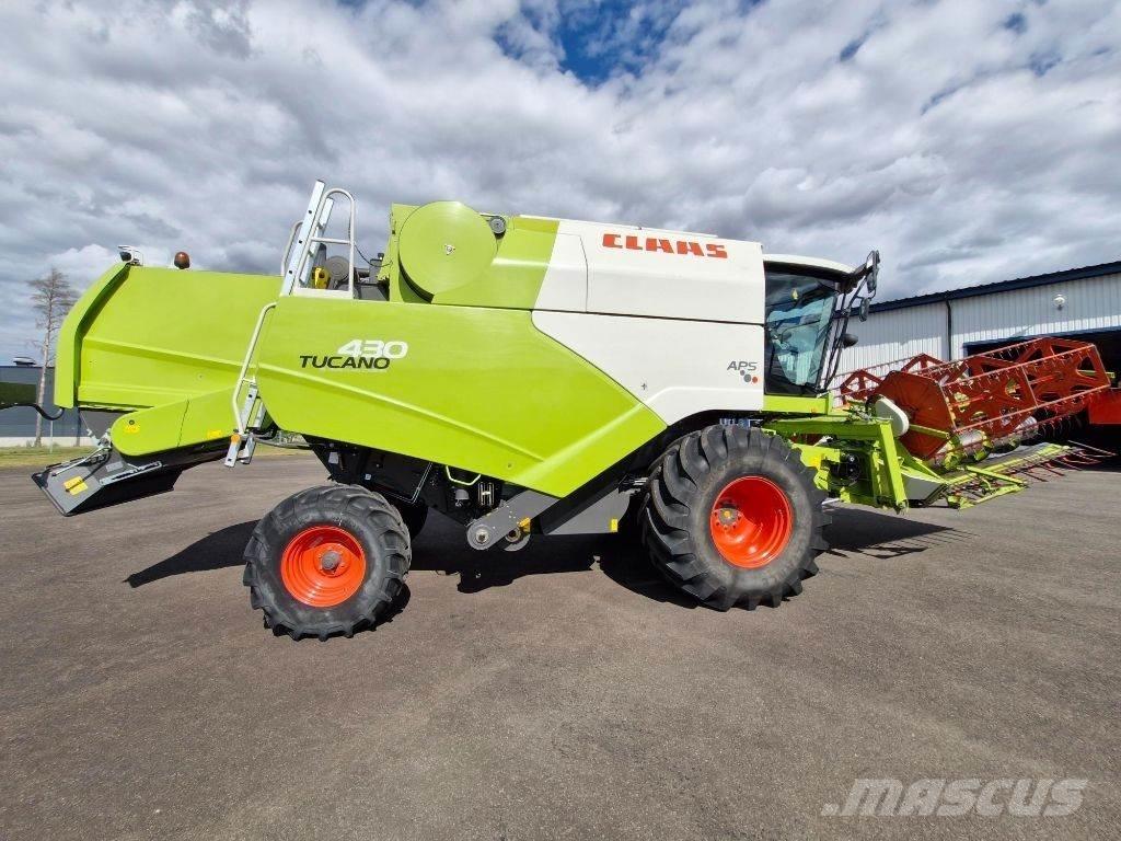 CLAAS Tucano 430 Mietitrebbiatrici