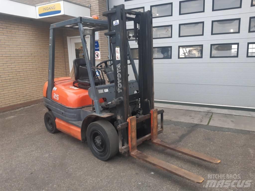 Toyota 6 FDF 25 Carrelli elevatori diesel