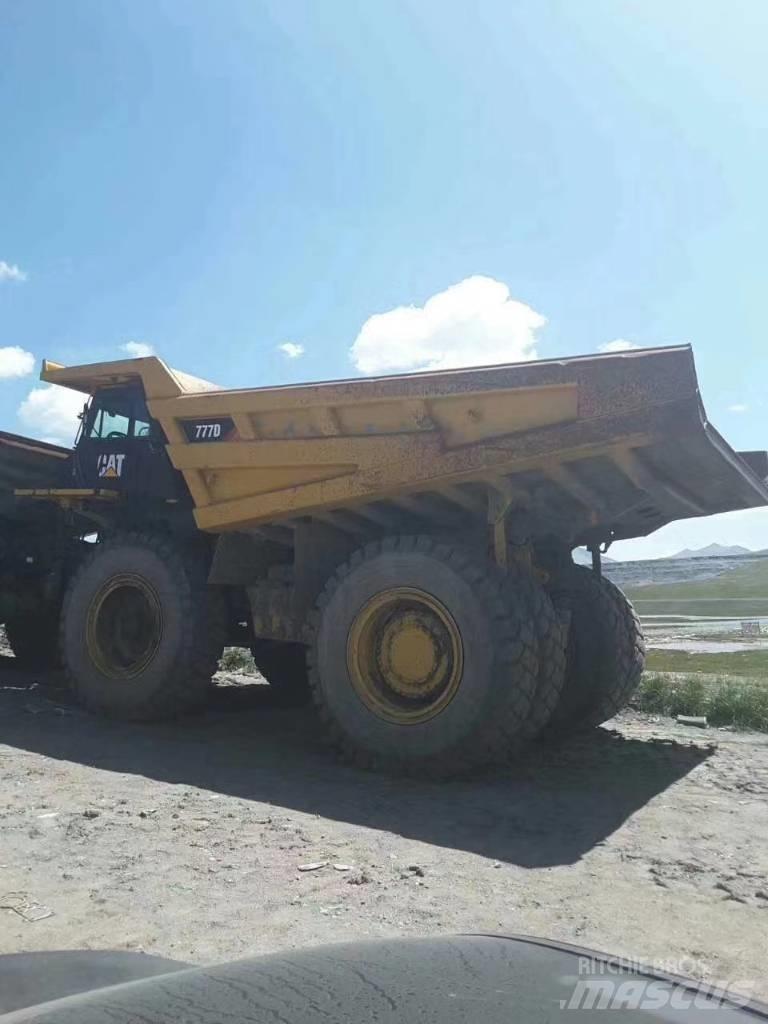 CAT 777 D Dumper a telaio rigido