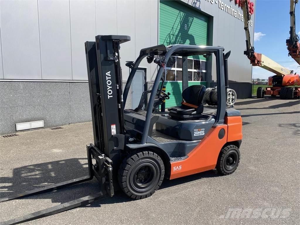 Toyota 02-8FGF25 Carrelli elevatori GPL